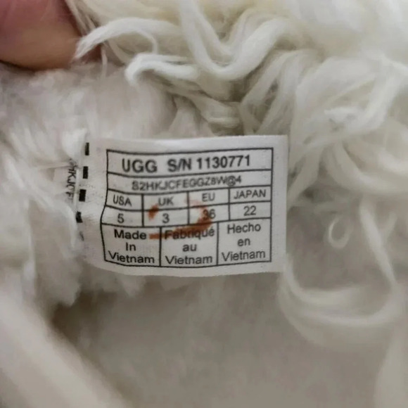 UGG WHITE FLUFF MOMMA SUGAR FAUX FUR PLATFORM BOOTS, US 5/ EUR 36 NEW - Picture 10 of 11